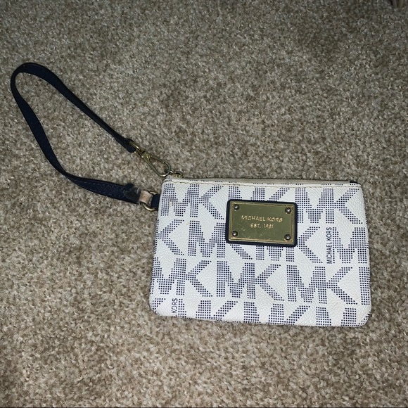 Michael Kors Handbags - michael kors wristlet